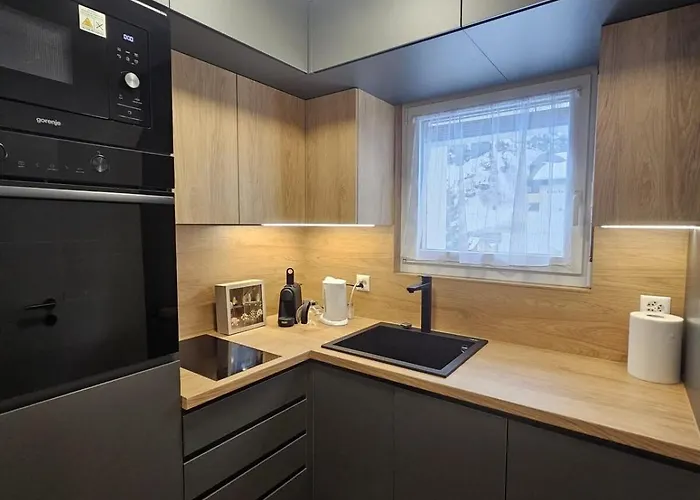 Luxuse Fluee 11 شقة لوكباد